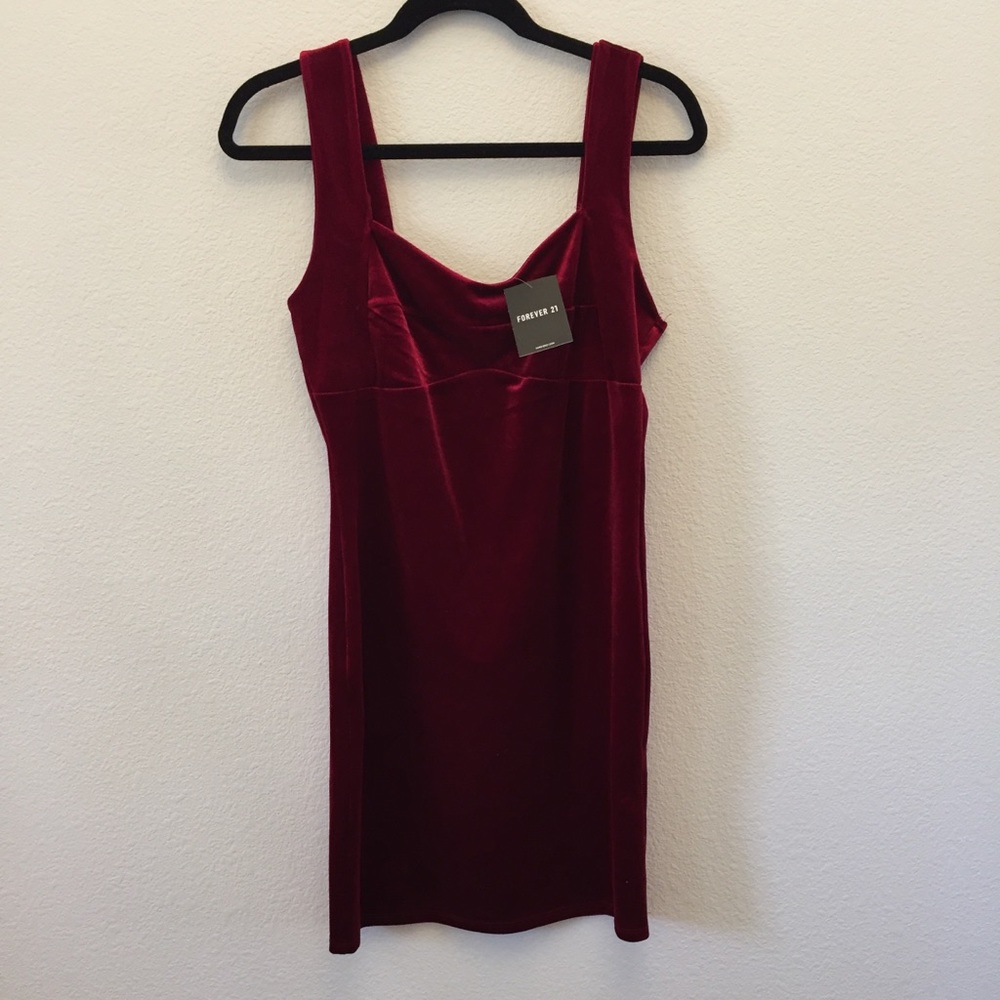 💐 NWT Red Velvet Bodycon Empire Waist Dress